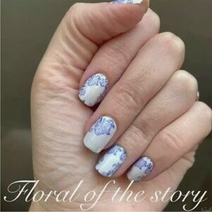 Color Street Floral of the Story Nail Polish Strips. New in package.